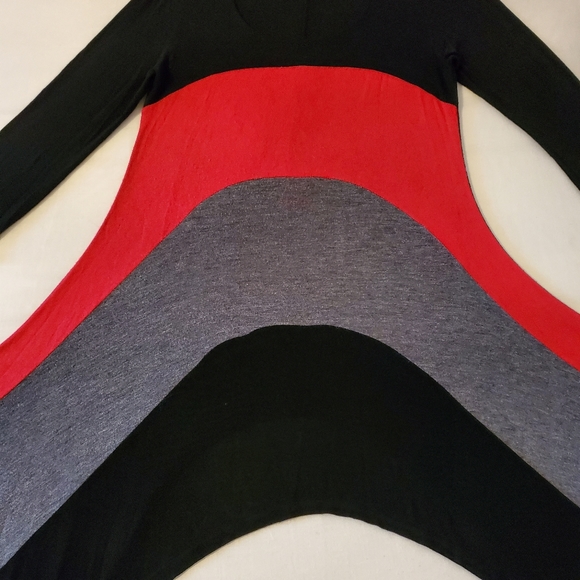 Selling Women's Striped Dress/Top With 3/4 Length Sleeves - Picture 7 of 11